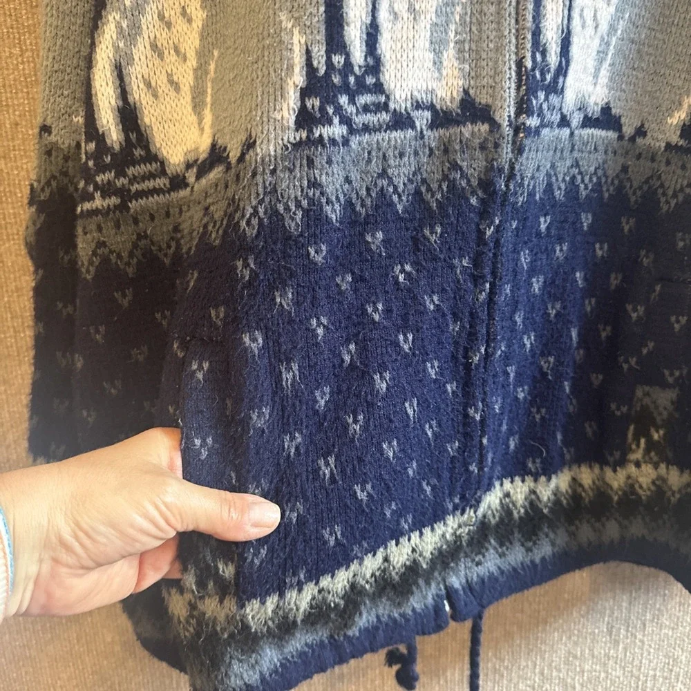 Tejidos Ruminahui VTG Full Zip Hooded Penguin Sweater Size Large Pockets